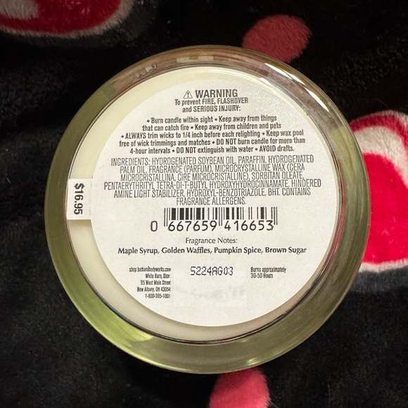 Pumpkin Pecan Waffles Scented Candle, 8oz Single Wick - Picture 5 of 5